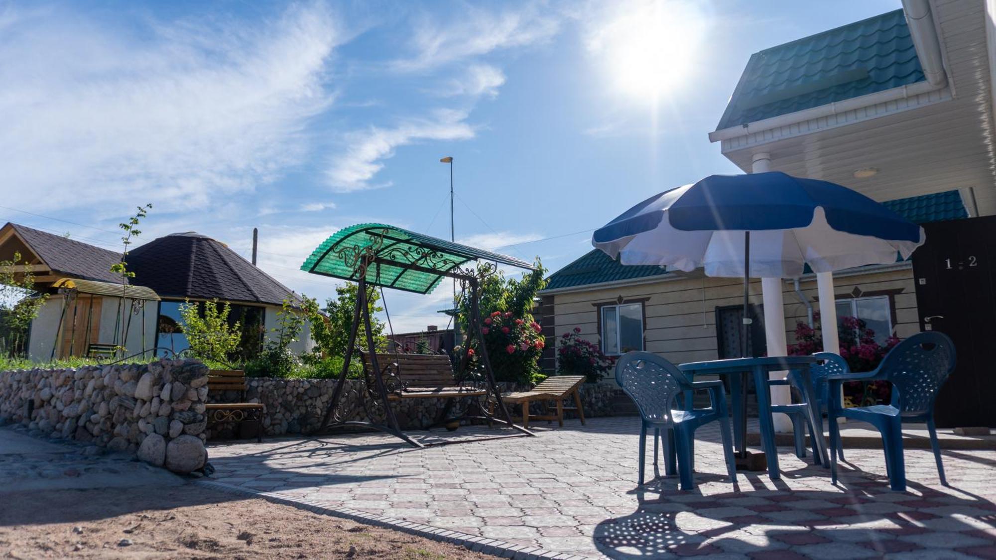 Svetlana Guest House Bokonbayevo Екстериор снимка