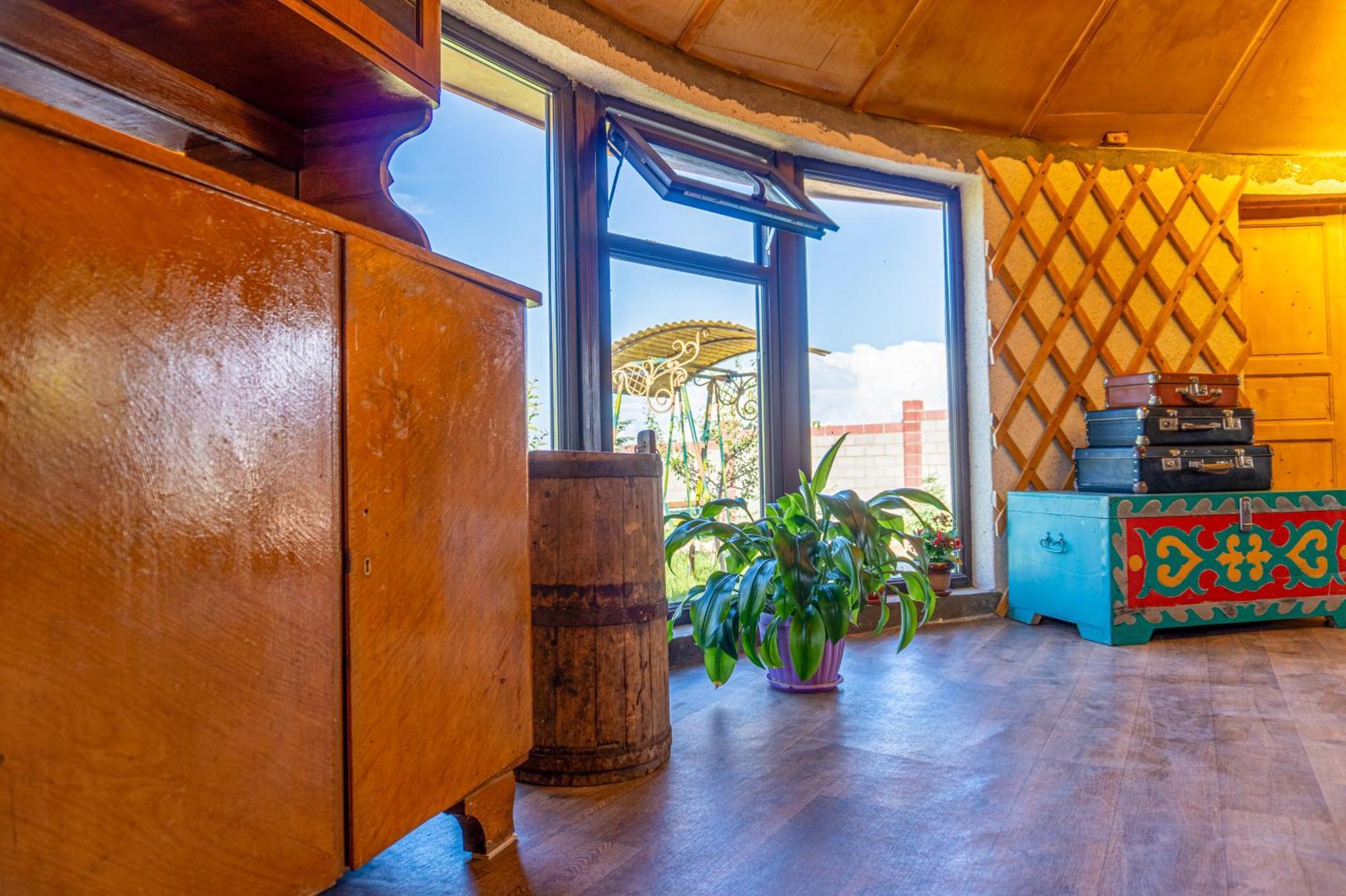 Svetlana Guest House Bokonbayevo Екстериор снимка